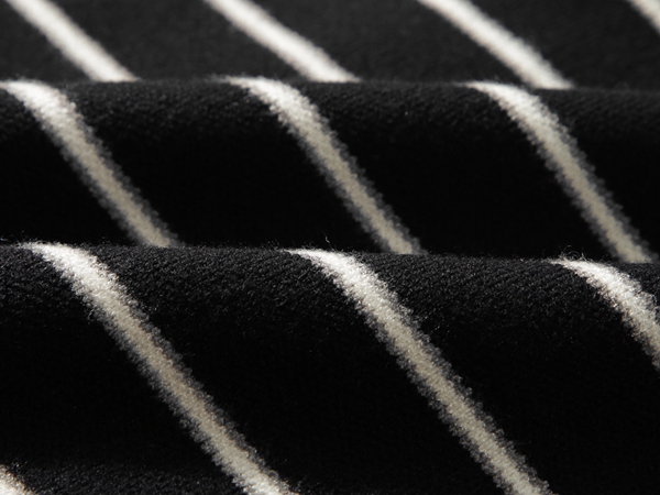 ブランドセーター角部分ディテール